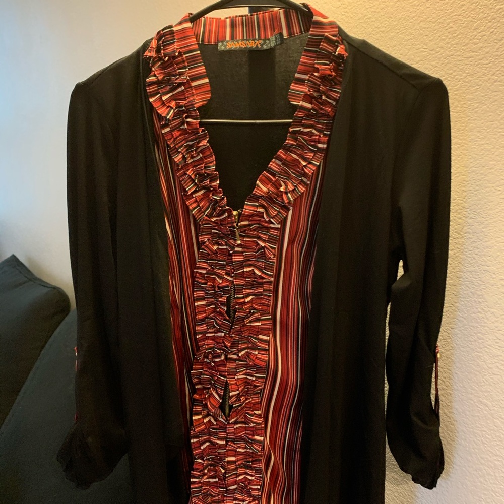 Elegant top shirt with cardigan in one piece